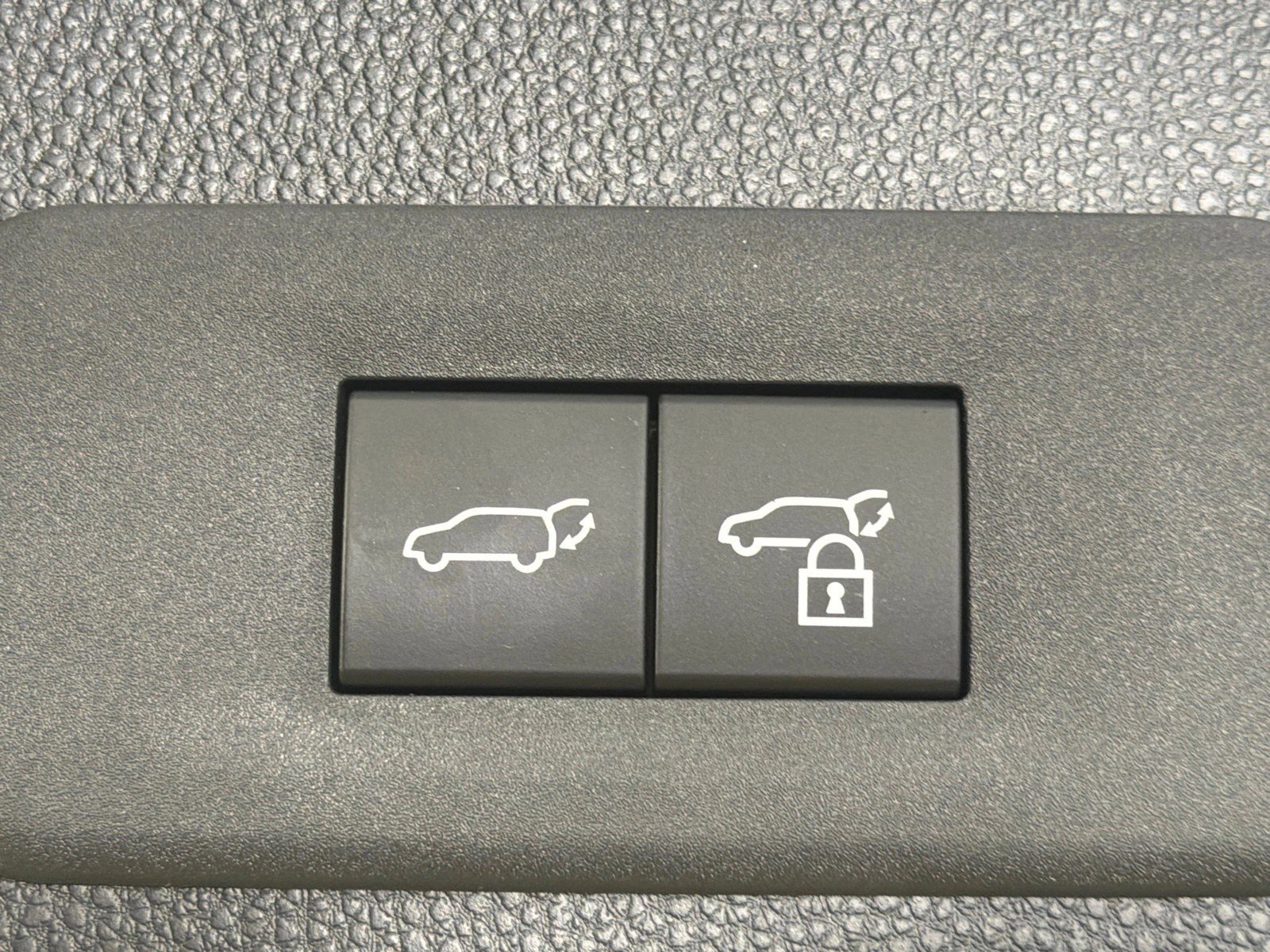 Used 2026 Oxygen Toyota Limited image 20
