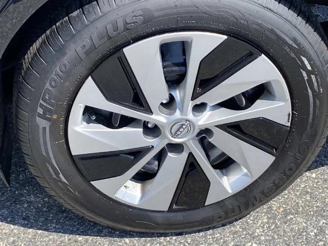 Used 2024 Black Nissan 2.5 S image 25