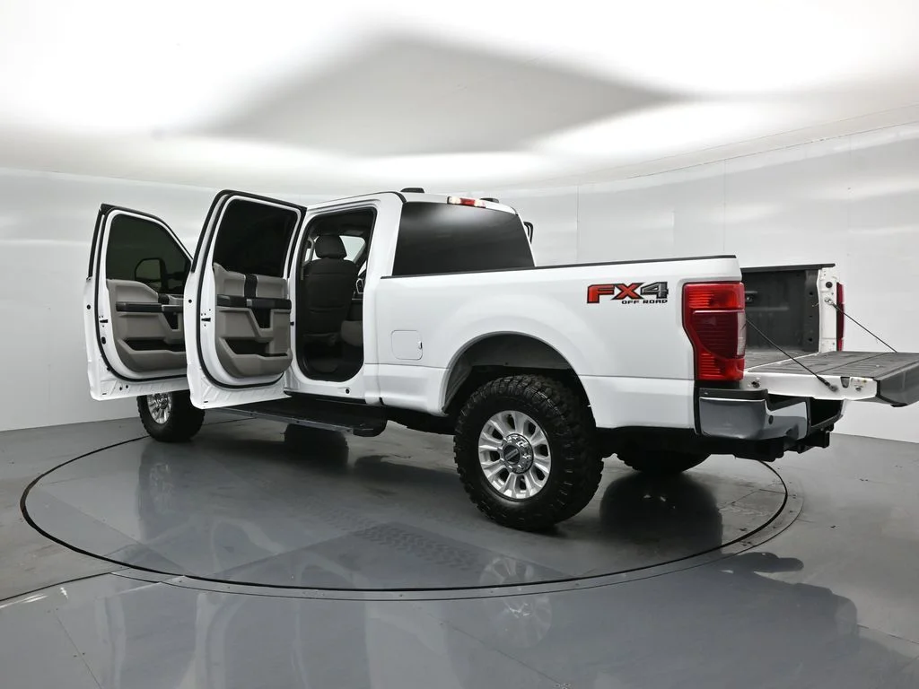 Used 2021 White Ford XLT image 29