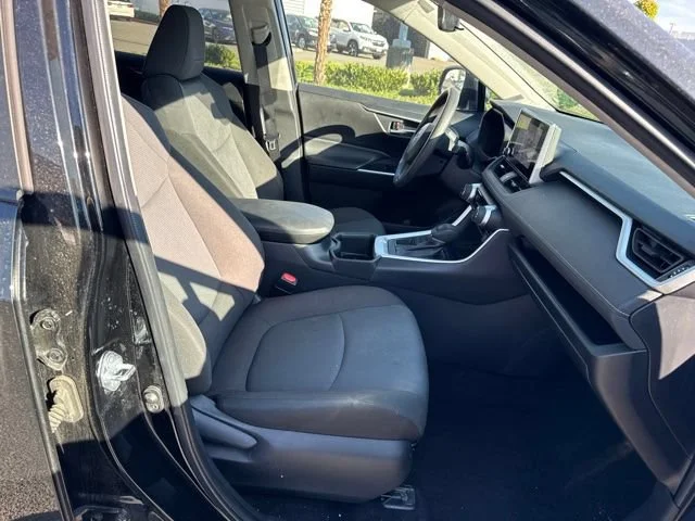 Used 2025 Midnight Black Metallic Toyota XLE image 10