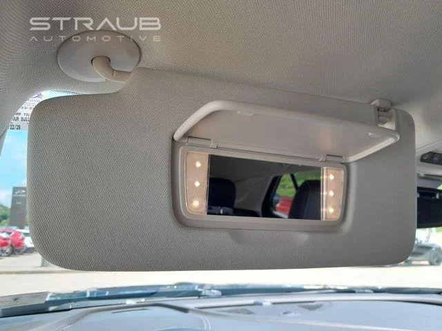 Used 2022 Sapphire Metallic Buick Preferred image 29