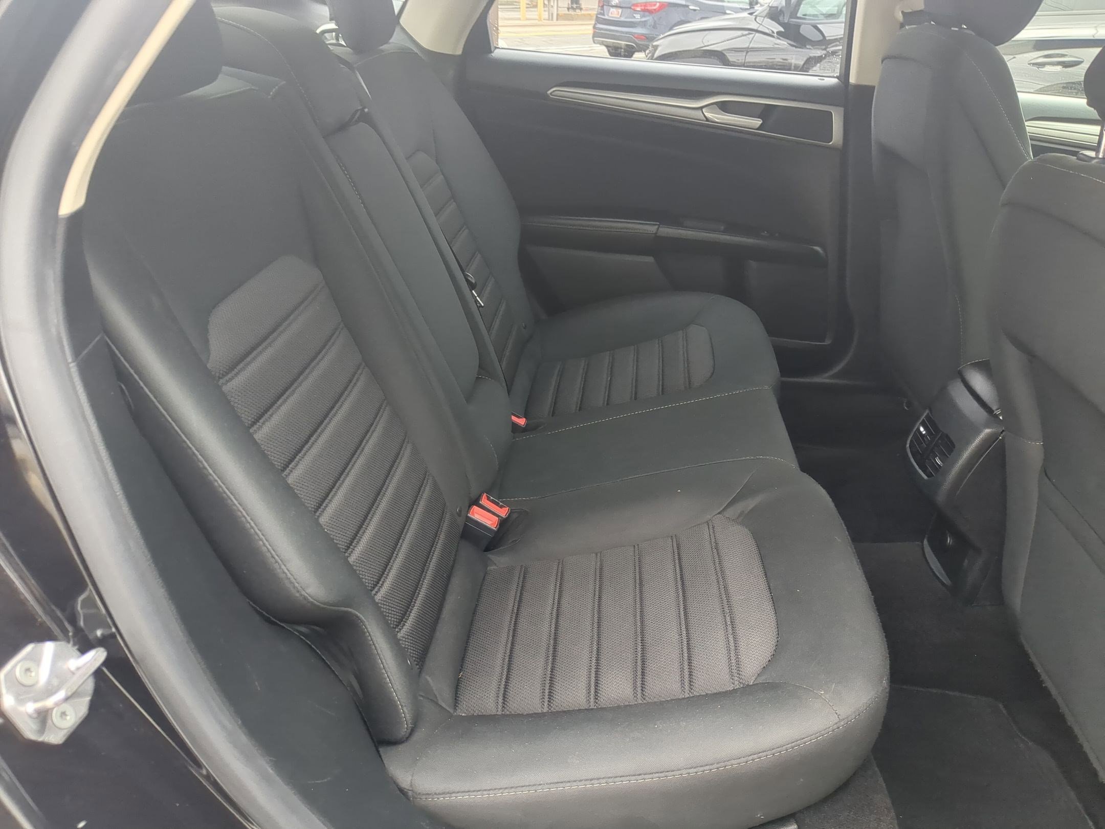 2020 Ford Fusion SE - Photo 29