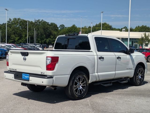 Used 2022 White Nissan SV image 5