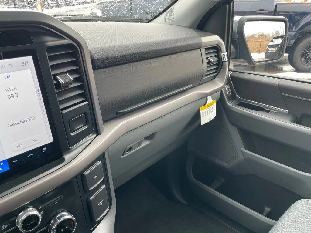 2025 Ford F-150 XLT - Photo 47