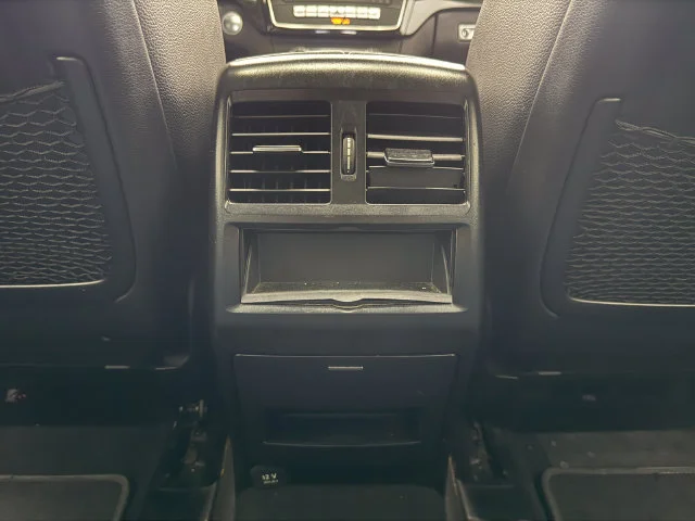 Used 2018 Polar White Mercedes-Benz GLE 350 image 40