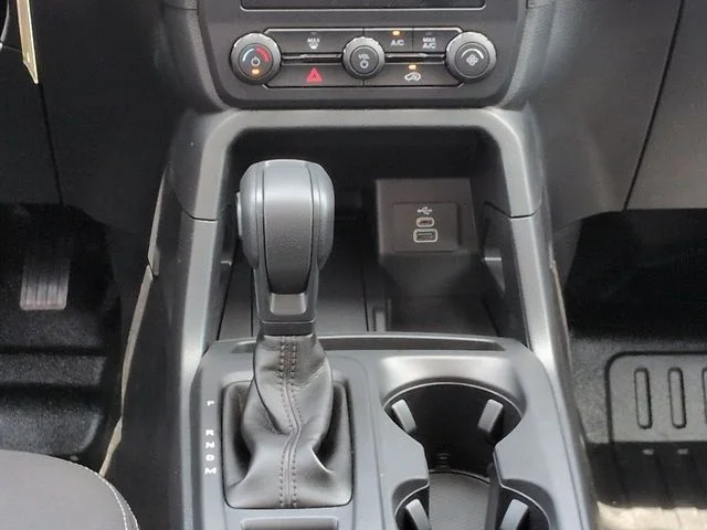 New 2026 Oxford White Ford XL image 19