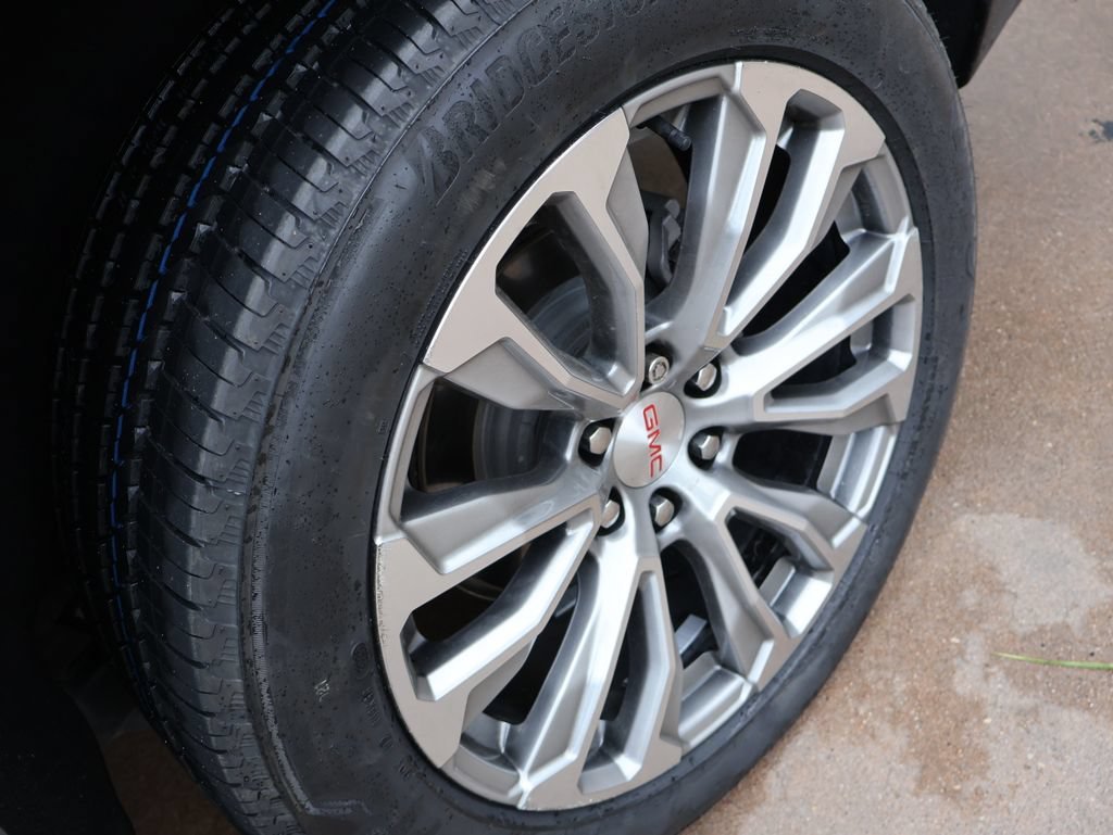 2021 GMC Yukon Denali - Photo 38