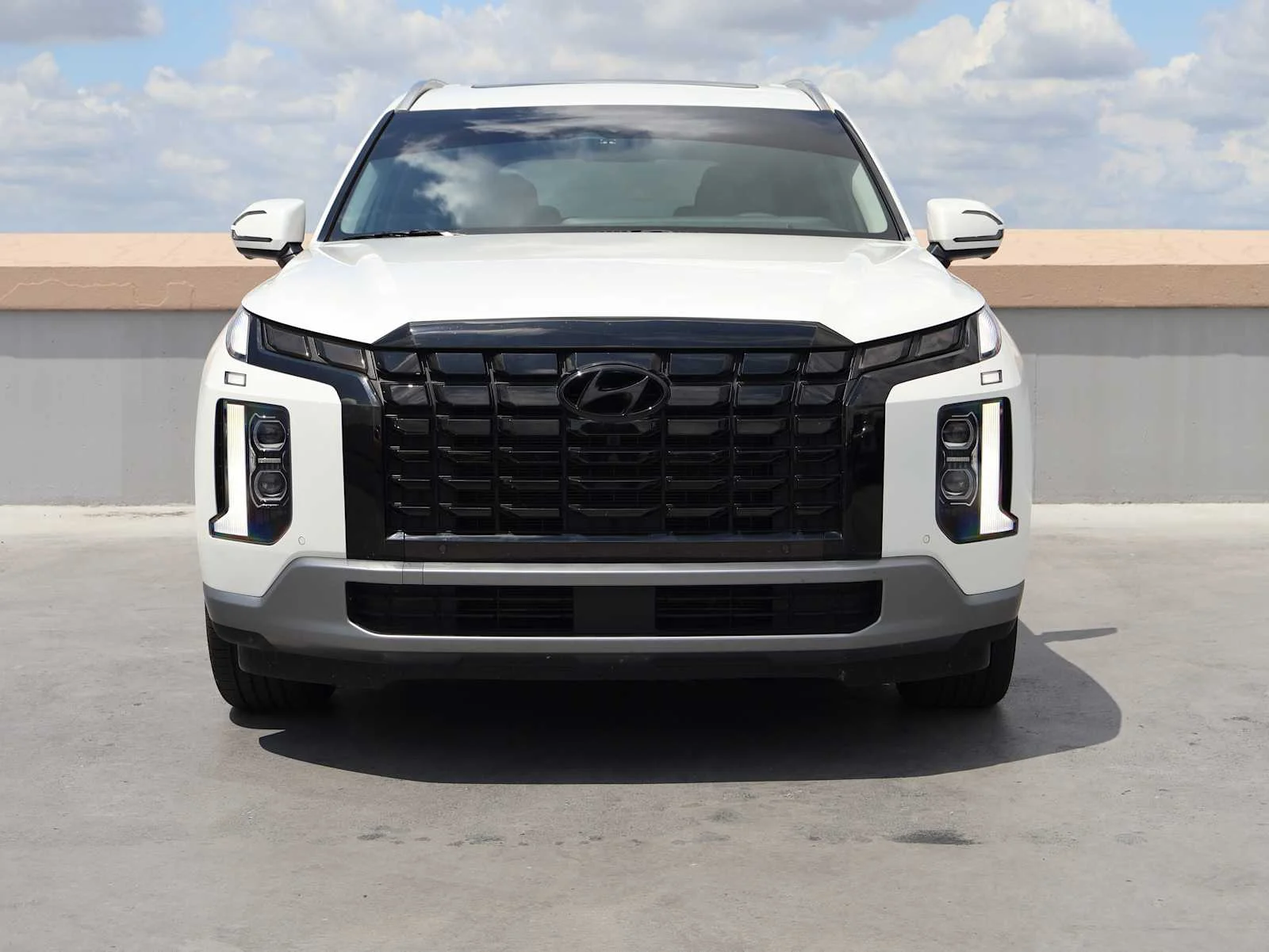 Used 2024 Hyper White Hyundai Limited image 2