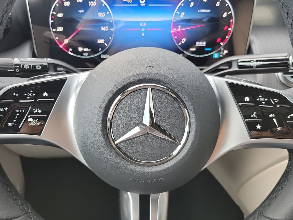 New 2027 MANUFAKTUR exclusive graphite grey magno Mercedes-Benz GLC 300 image 23