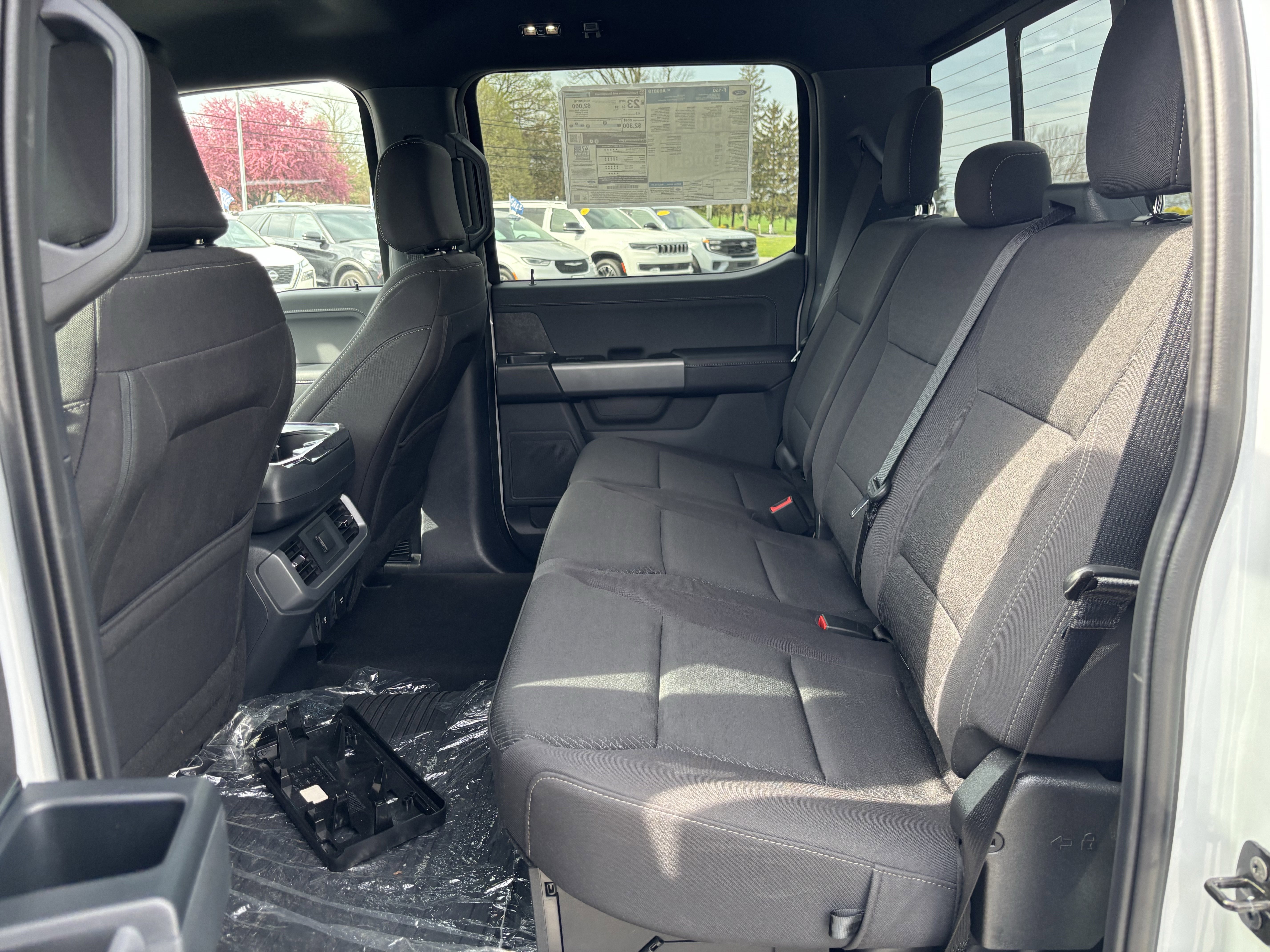 2025 Ford F-150 XLT - Photo 28