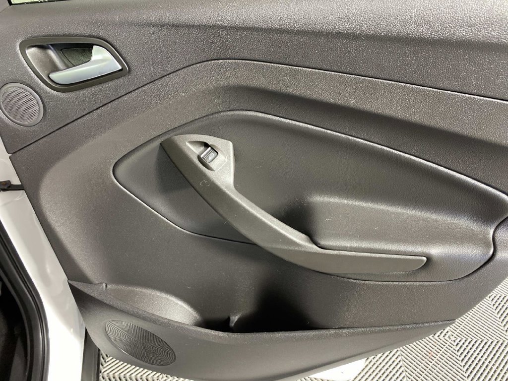Used 2018 White Ford Titanium image 27