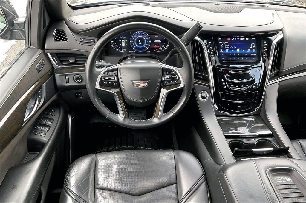 2018 CADILLAC ESCALADE - Image 3