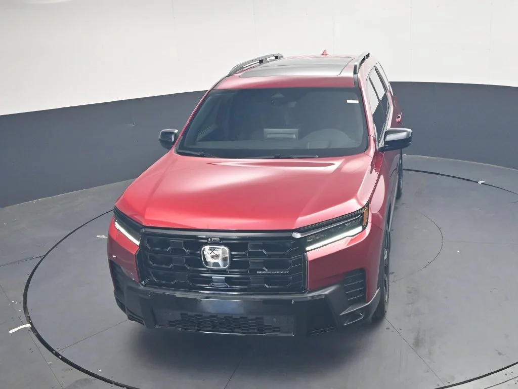 New 2026 Radiant Red Metallic II Honda Black Edition image 18