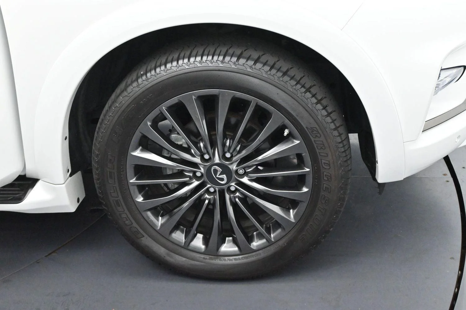 Used 2023 Moonstone White INFINITI PREMIUM SELECT image 44