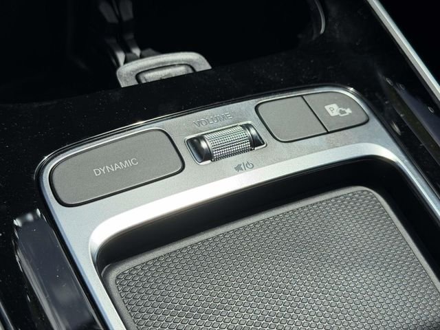 New 2026 Mountain Grey Metallic Mercedes-Benz GLB 250 image 29