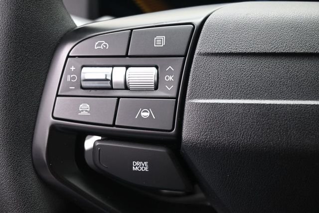 Used 2025 White Kia LXS image 30