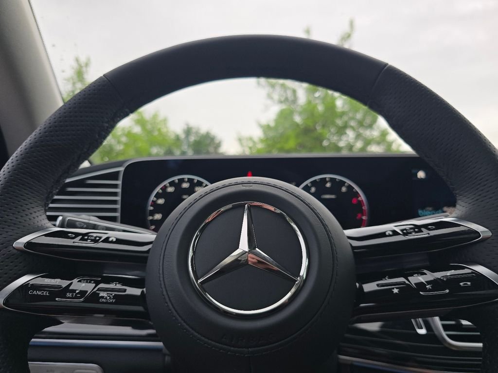 New 2026 Black Mercedes-Benz GLS 450 image 30