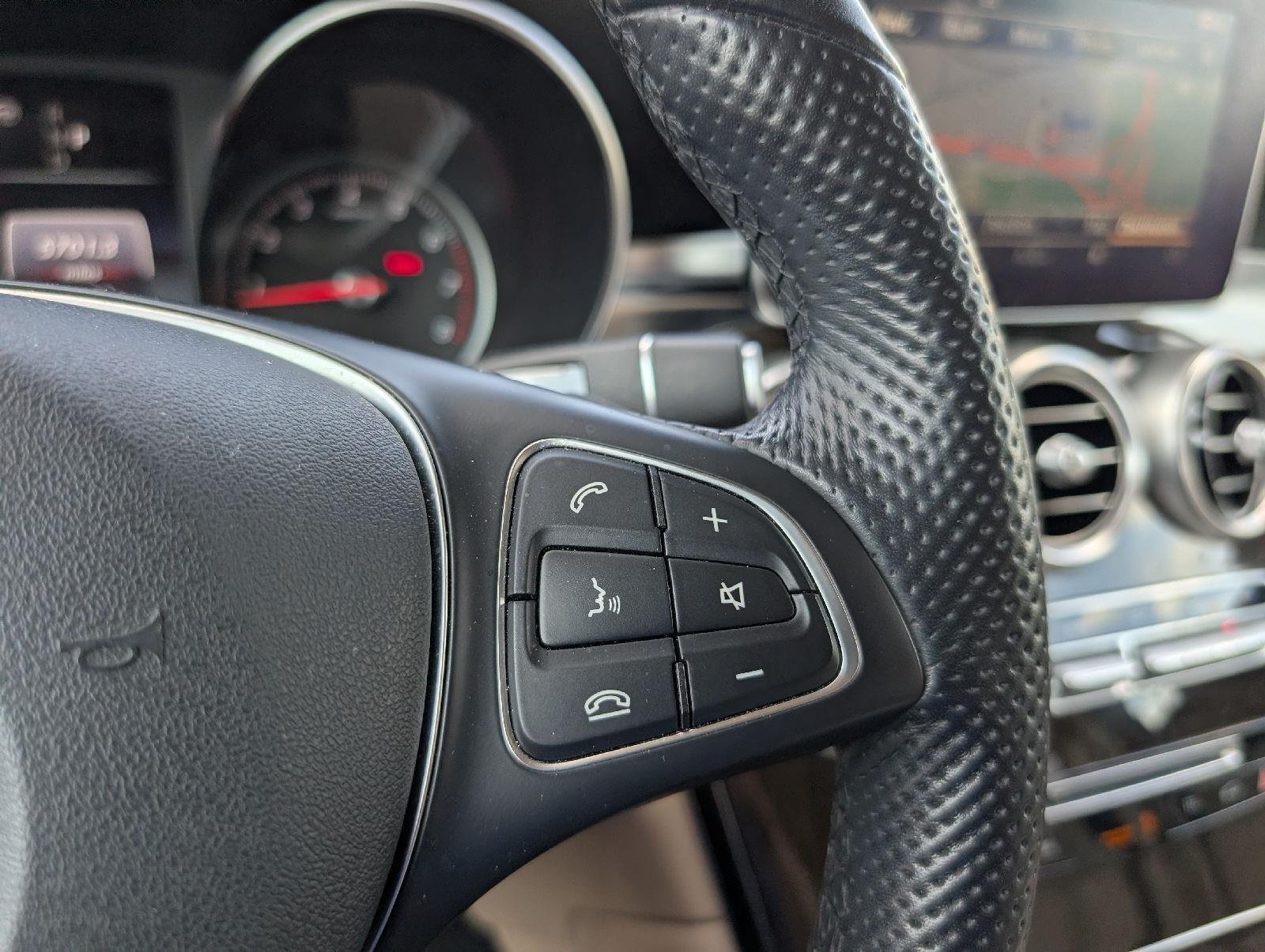Used 2019 Lunar Blue Metallic Mercedes-Benz GLC 300 image 15