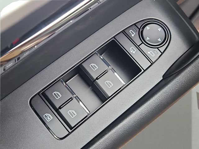 2026 Mazda CX-70 Premium Package - Photo 5