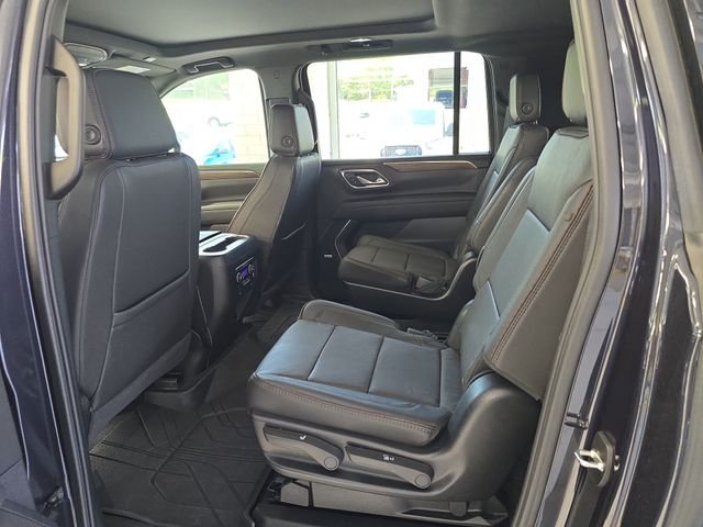 Used 2024 Gray Chevrolet High Country image 10