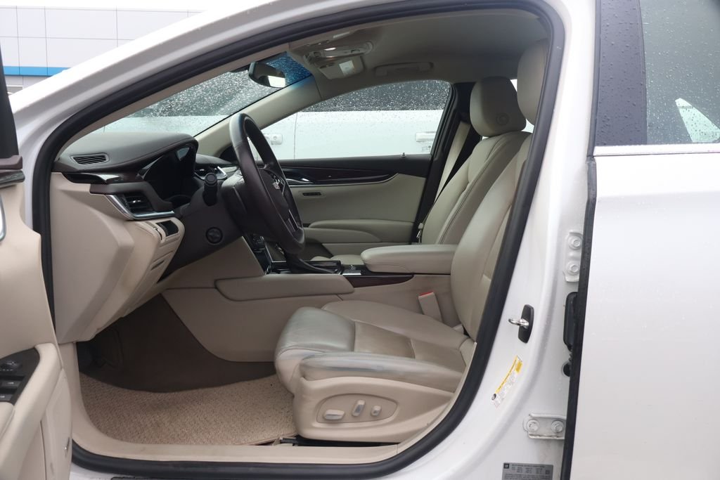 Used 2016 White Cadillac Luxury image 10