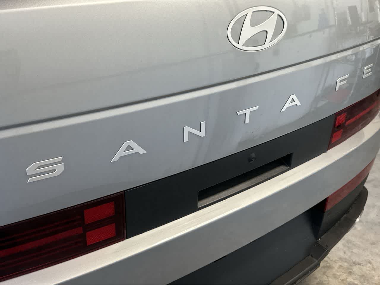 New 2026 Shimmering Silver Hyundai SE FWD image 10