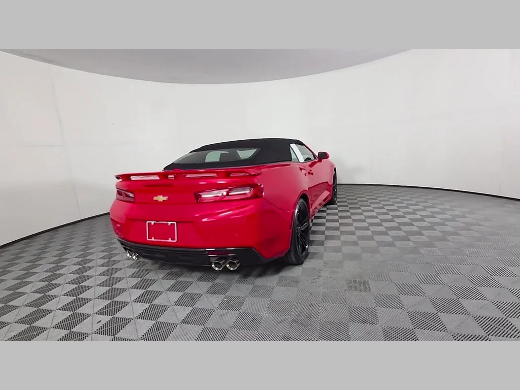 Used 2017 Red Hot Chevrolet 2SS image 39