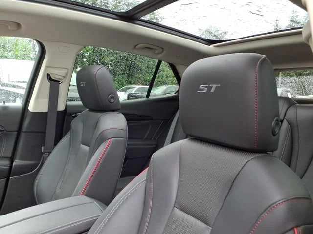 2023 Buick Envision Essence - Photo 18
