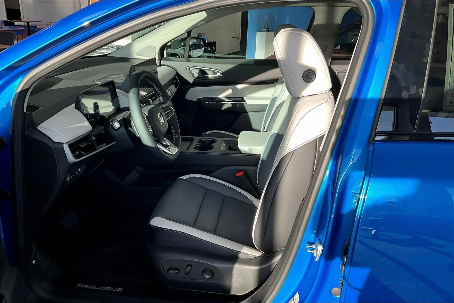 2026 Honda Prologue Elite - Photo 10
