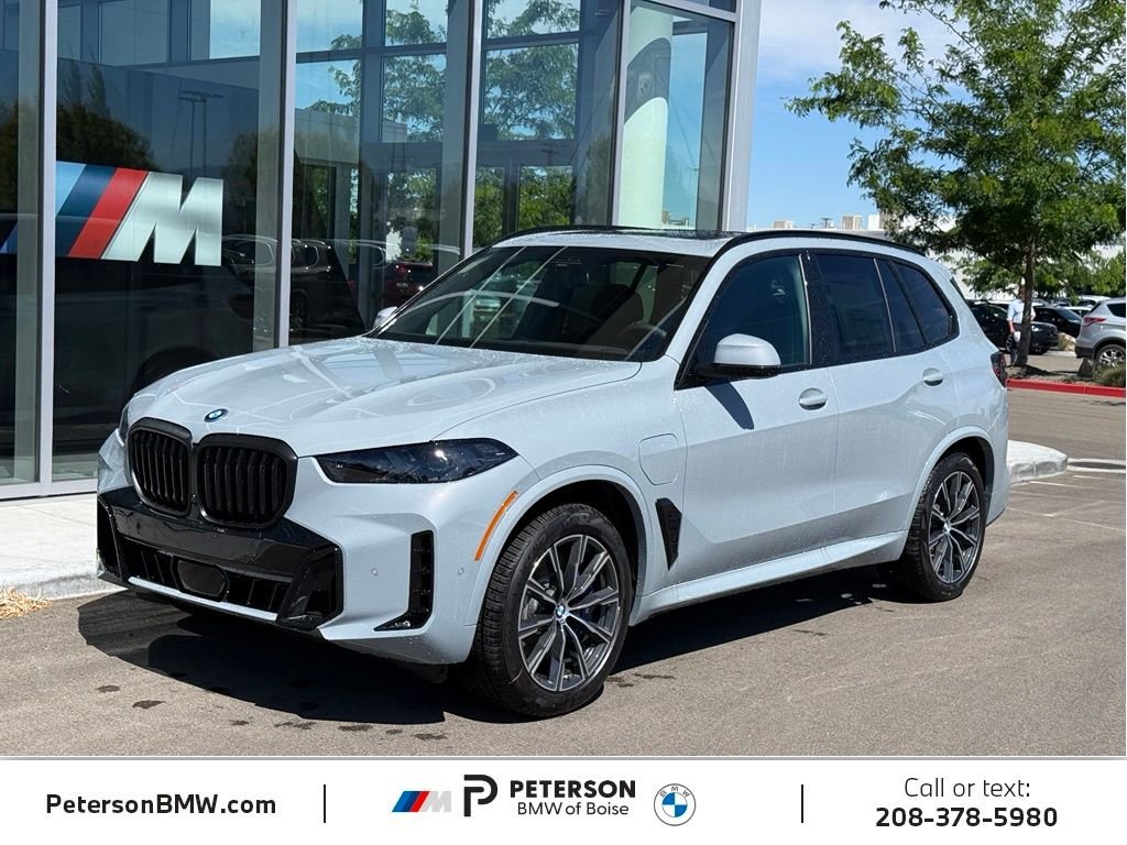 2026 BMW X5 xDrive50e's photo