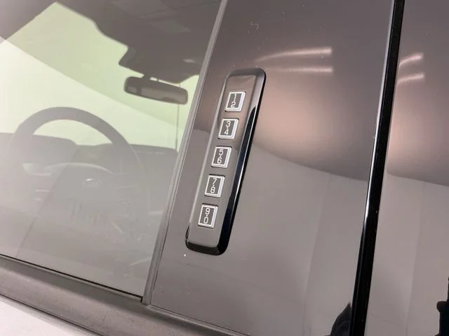 Used 2023 Gray Ford Lariat image 11