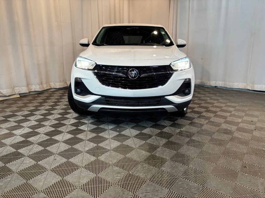 Used 2023 Summit White Buick Preferred image 2