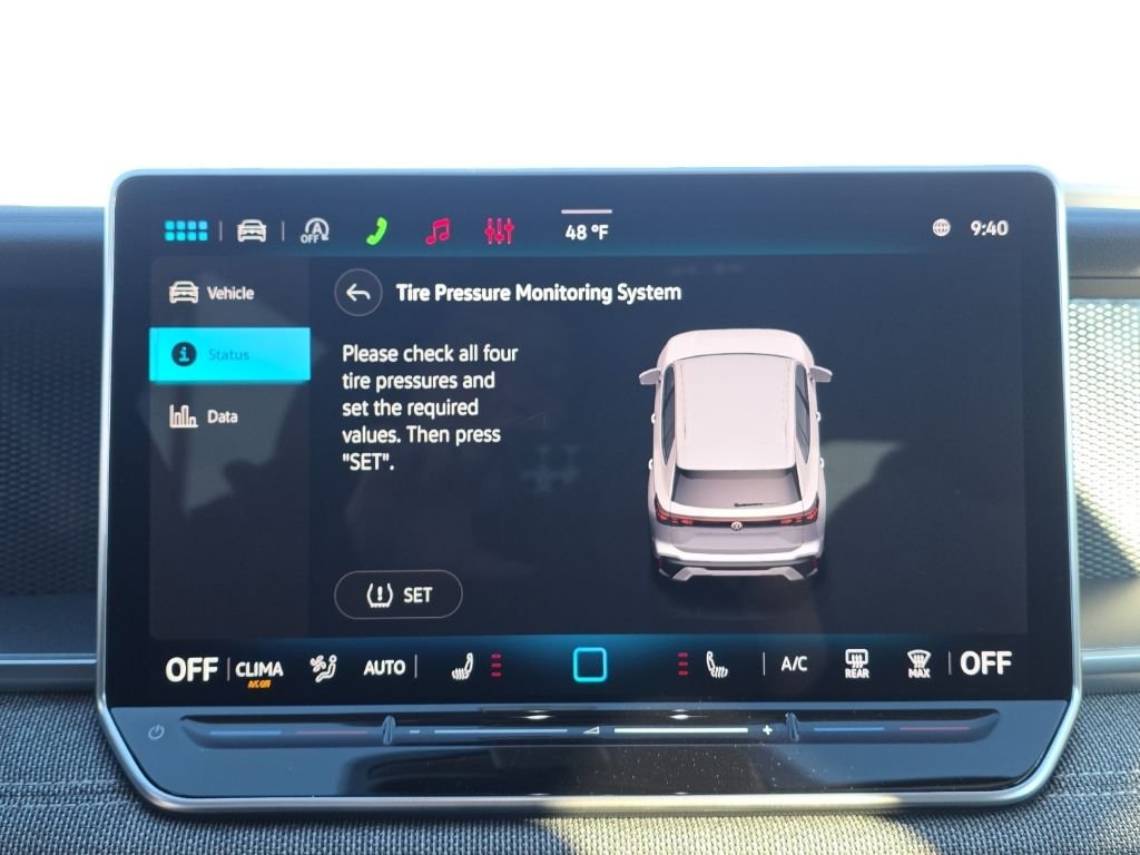New 2026 Platinum Gray Metallic Volkswagen 2.0T S image 18