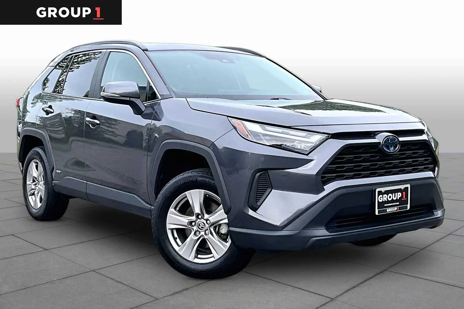 Used 2022 Magnetic Gray Metallic Toyota Hybrid XLE image 3