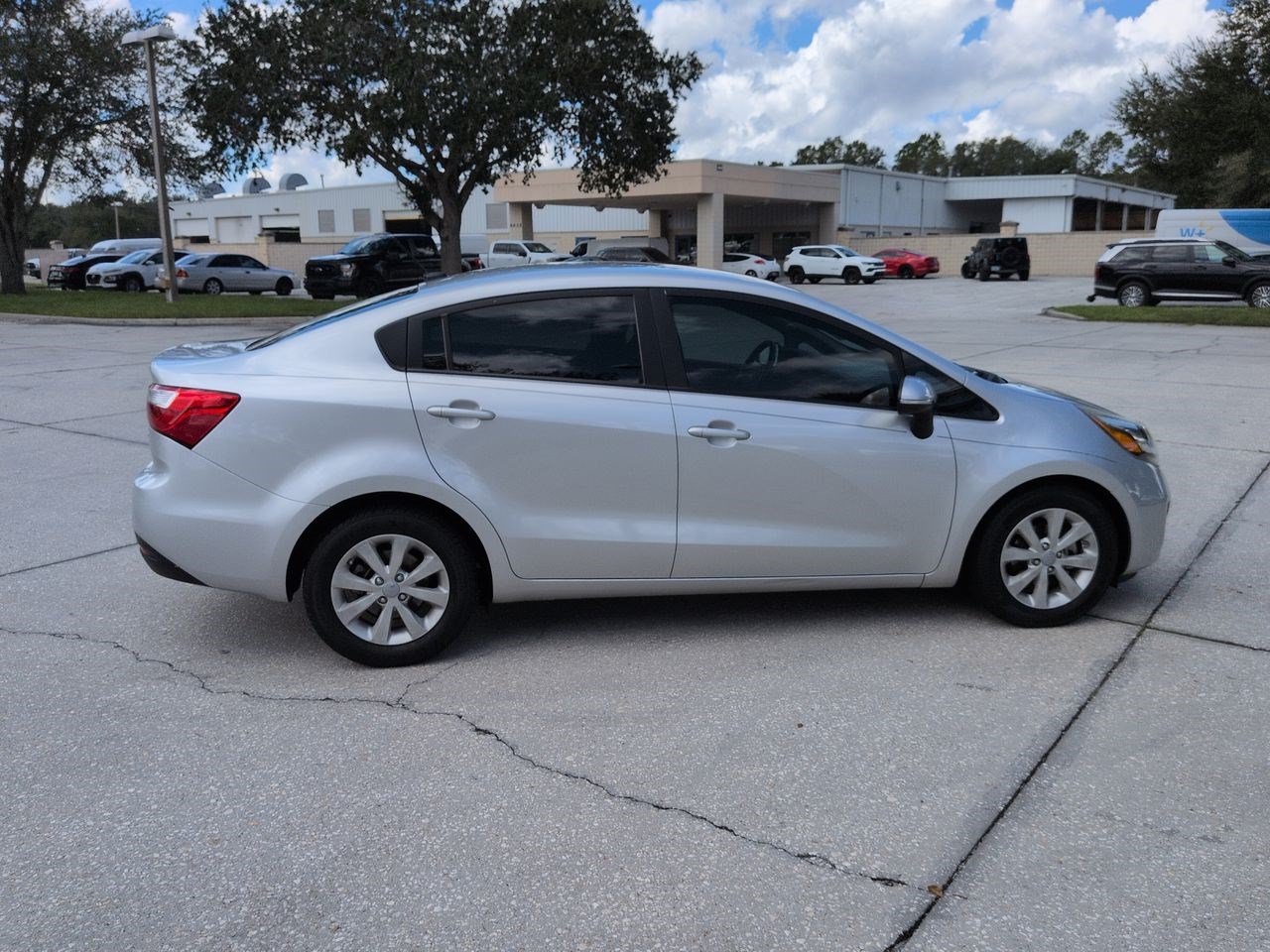Used 2014 Bright Silver Kia EX image 4