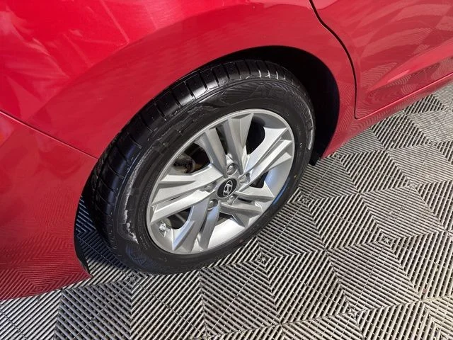 Used 2019 Red Hyundai Value Edition image 7