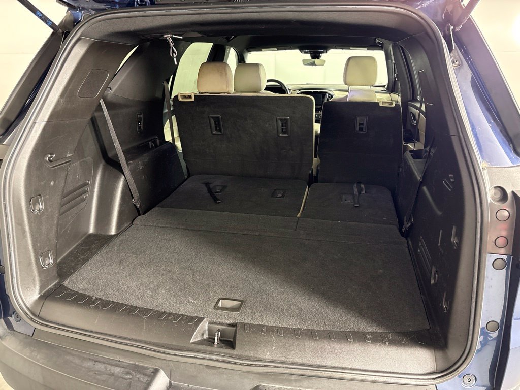 Used 2022 Blue Chevrolet LS image 27