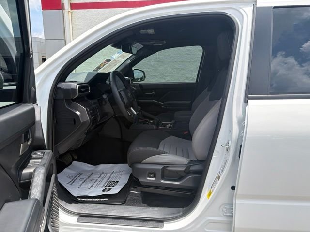 Used 2025 White Toyota TRD Off-Road image 29