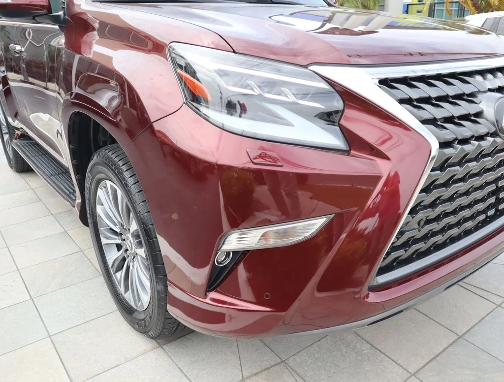Used 2021  Lexus 460 Luxury image 15