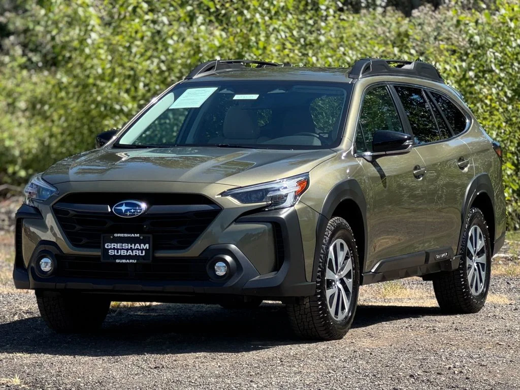Used 2023 Autumn Green Metallic Subaru Premium image 3