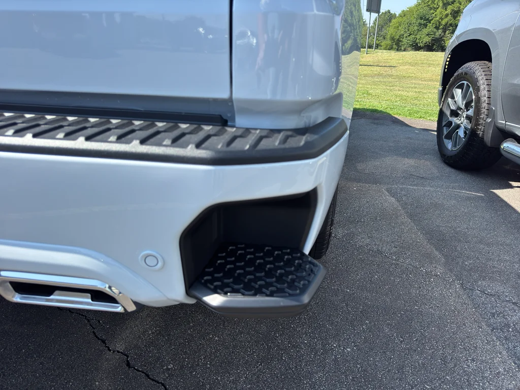 2026 Chevrolet Silverado 1500 High Country - Photo 8