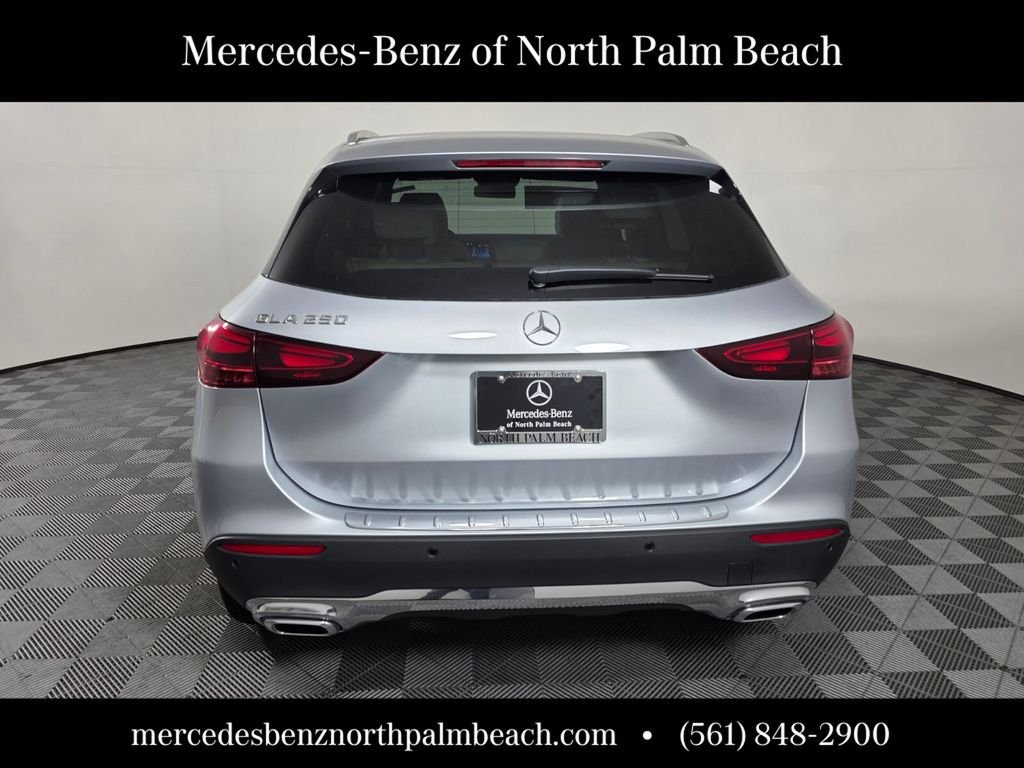 New 2026 Cirrus Silver Metallic Mercedes-Benz GLA 250 image 5