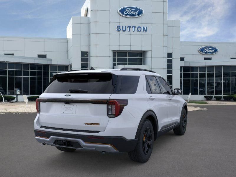 New 2026 Space White Metallic Ford Tremor® image 9