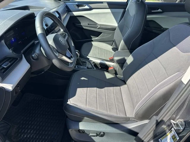 Used 2022 Gray Volkswagen 1.5T SE image 19