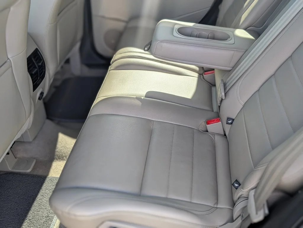 Used 2013 Gray Ford SEL image 22