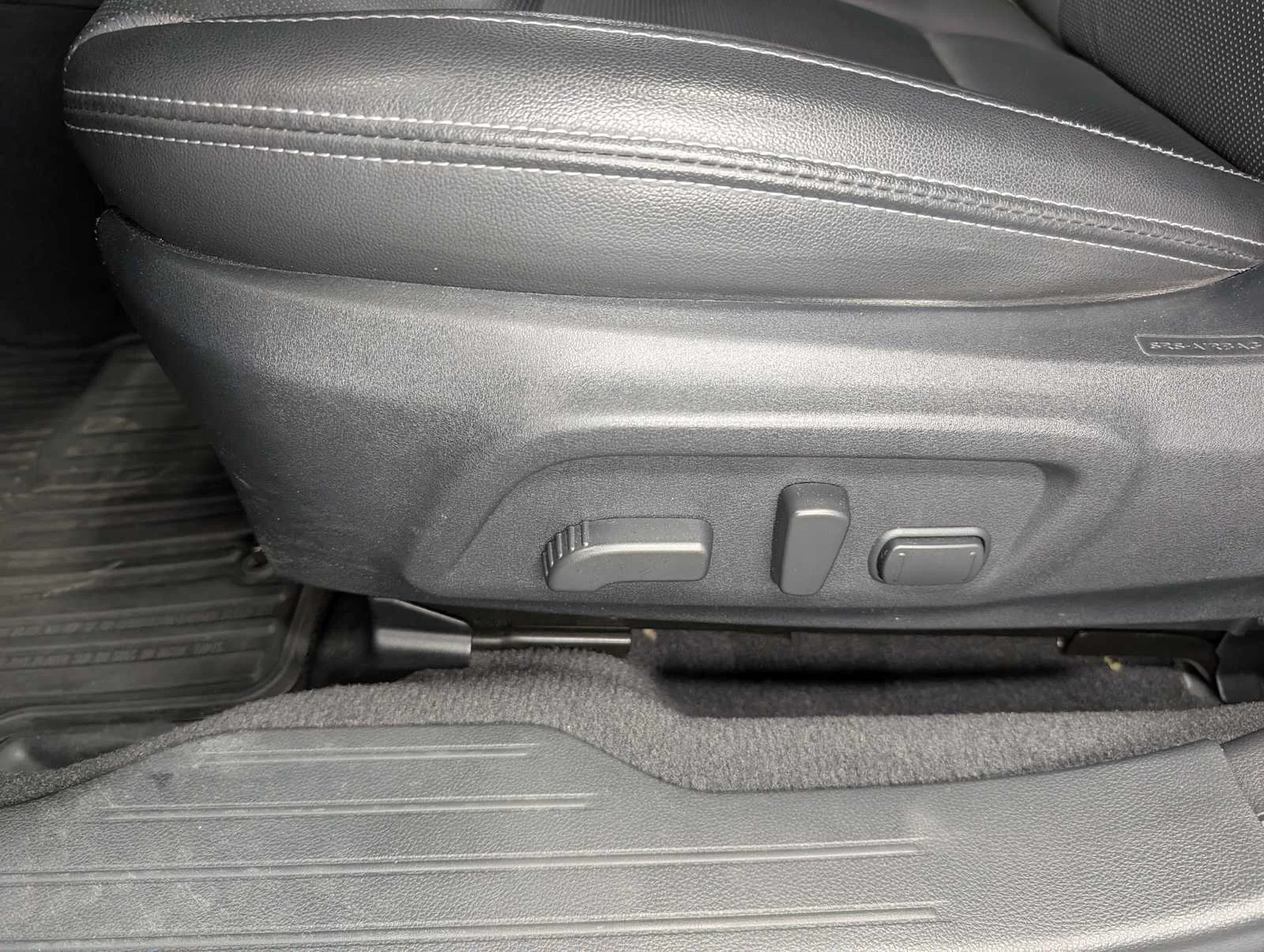 Used 2016 Ice Silver Metallic Subaru 2.5i Limited image 38