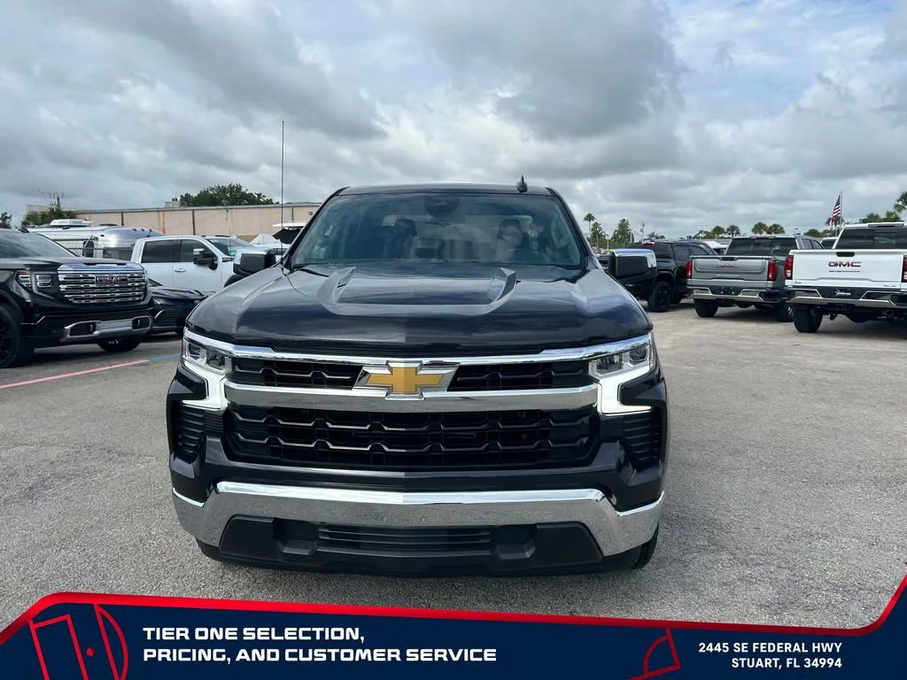 Used 2023 Dark Ash Metallic Chevrolet LT image 4