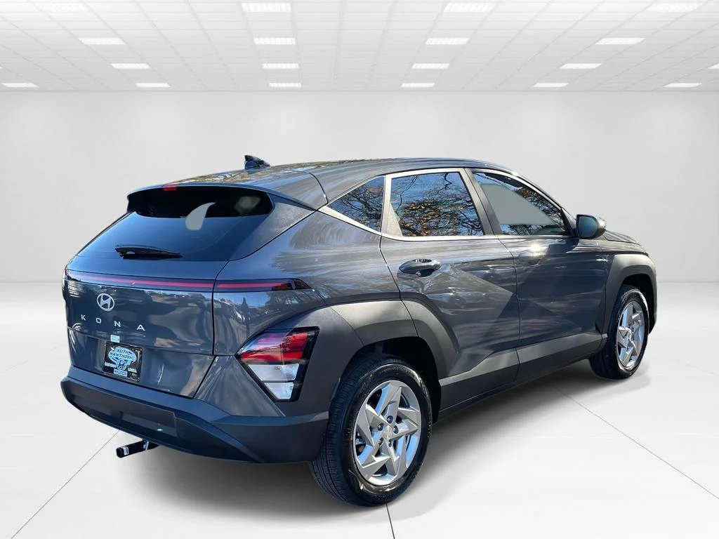 New 2026 Gray Hyundai SE image 5