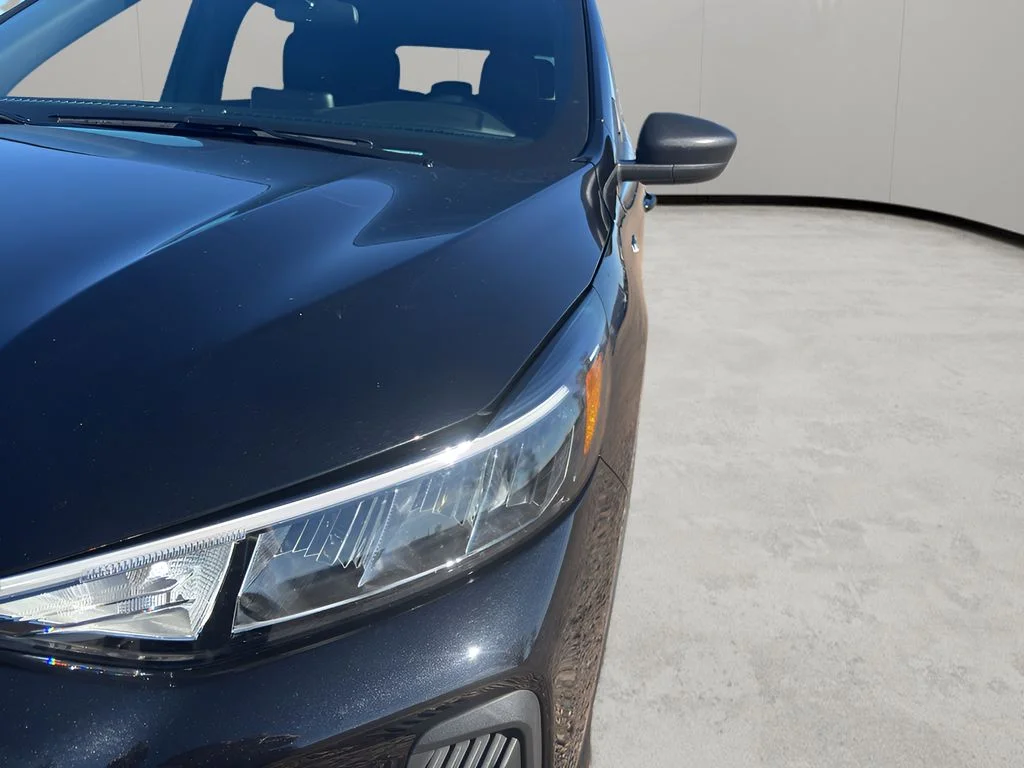 Used 2025 Agate Black Metallic Ford ST-Line image 8
