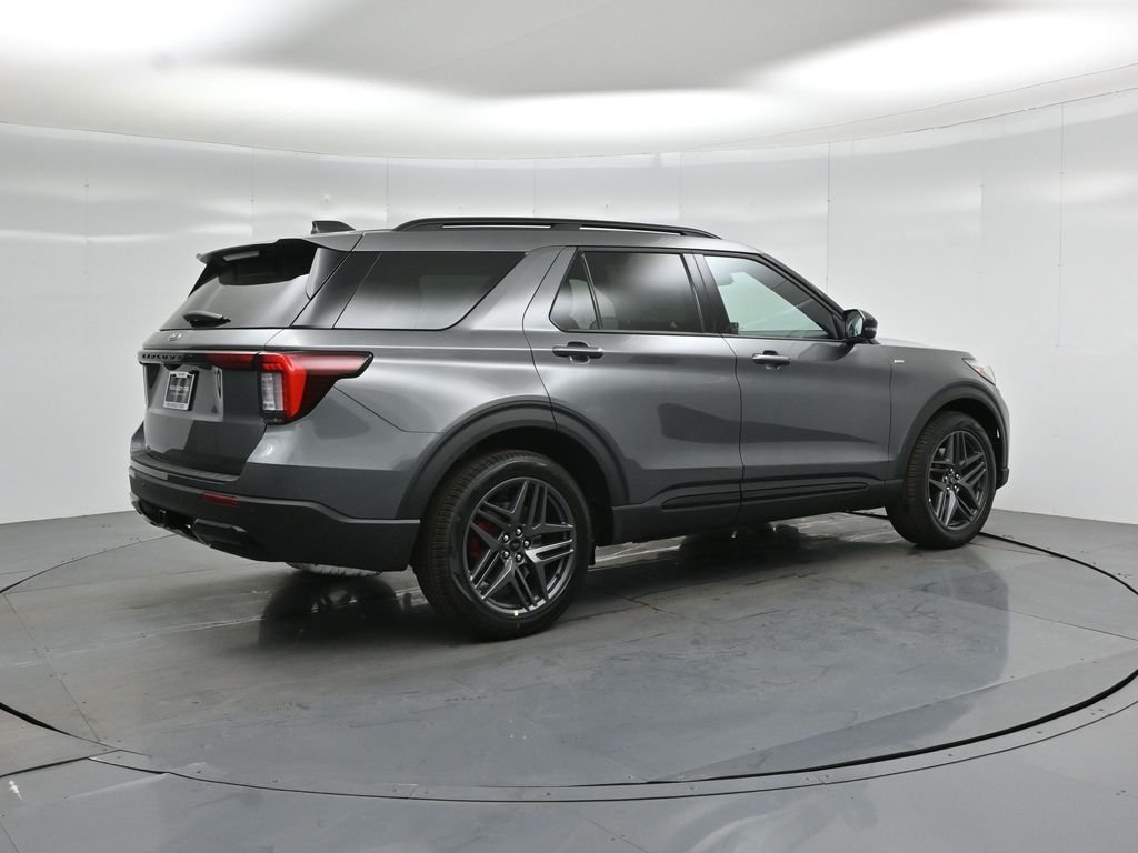 New 2026 Carbonized Gray Metallic Ford ST-Line image 26